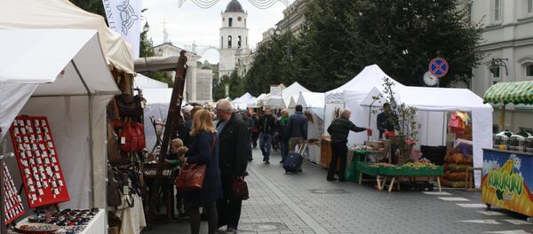 Ярмарка народов на проспекте Гедиминаса в Вильнюсе Ярмарка народов на проспекте Гедиминаса в Вильнюсе - Sputnik Lietuva