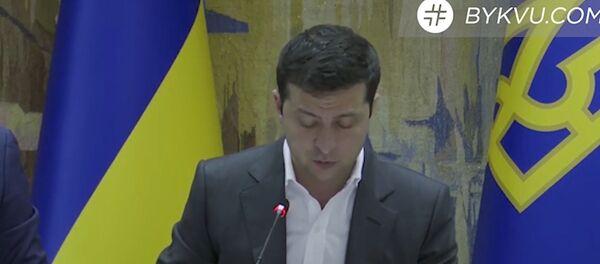 Зеленский опозорился при обсуждении Укроборонпрома Зеленский опозорился при обсуждении Укроборонпрома - Sputnik Lietuva