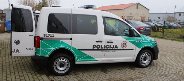 Новый полицейский автомобиль, архивное фото - Sputnik Литва