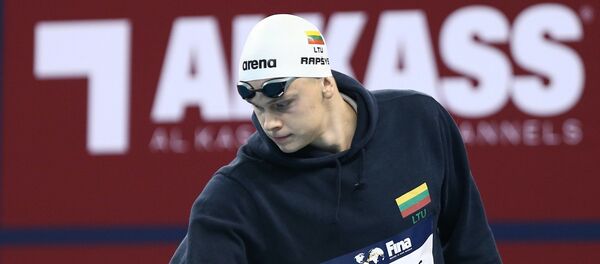 Литовский пловец Данас Рапшис в Дохе (Катар) на заключительном седьмом этапе Кубка мира по плаванию, 7 ноября 2019 года - Sputnik Литва