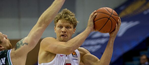 Литовский баскетболист Миндаугас Кузминскас, архивное фото Литовский баскетболист Миндаугас Кузминскас, архивное фото - Sputnik Литва