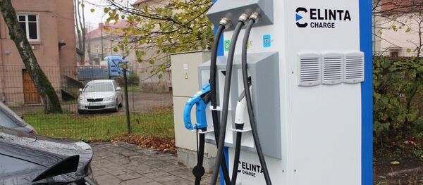 Klaipėdoje plečiamas elektromobilių įkrovimo stotelių tinklas - Sputnik Lietuva