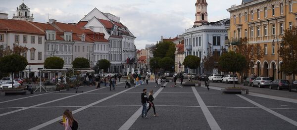 Убыль населения и пьянство: как Литва стала лидером по потреблению алкоголя - Sputnik Литва