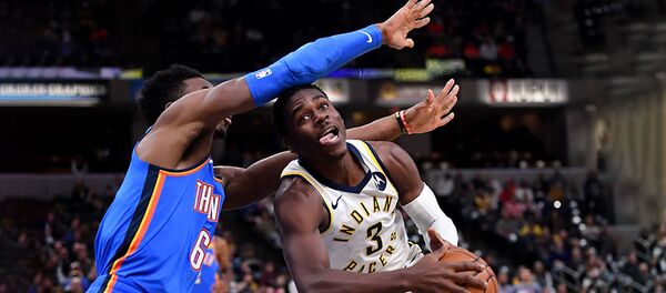 Индиана Пэйсерс играет с Оклахома-Сити Тандер - Sputnik Литва