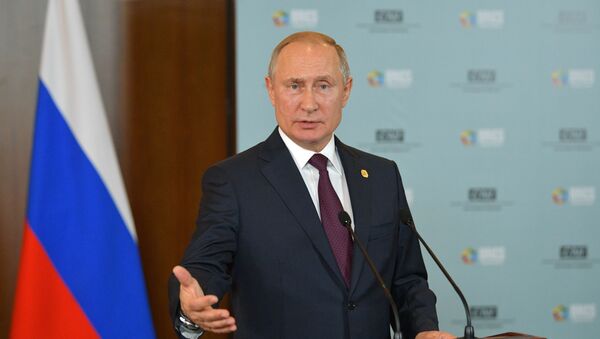 Президент РФ В. Путин на саммите БРИКС в Бразилии - Sputnik Lietuva