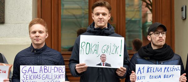 Акция протеста против министра сообщения Ярослава Наркевича в Вильнюсе Акция протеста против министра сообщения Ярослава Наркевича в Вильнюсе - Sputnik Lietuva