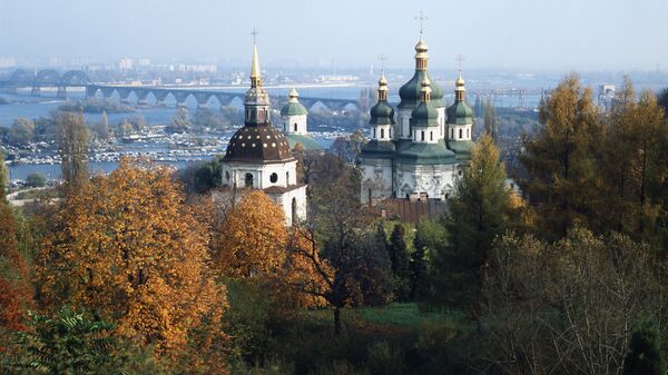 Выдубицкий монастырь в Киеве, архивное фото - Sputnik Lietuva
