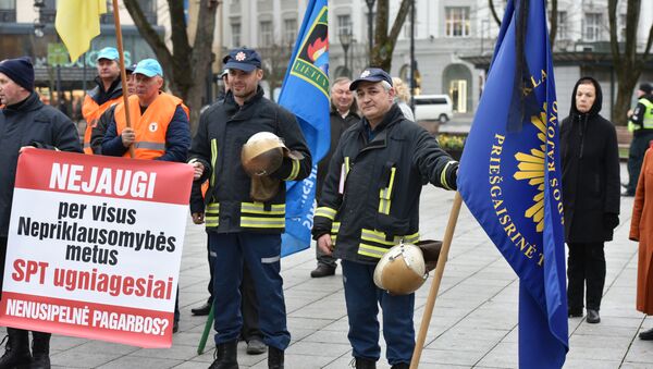 Митинг пожарных и служб спасения в Вильнюсе  - Sputnik Литва