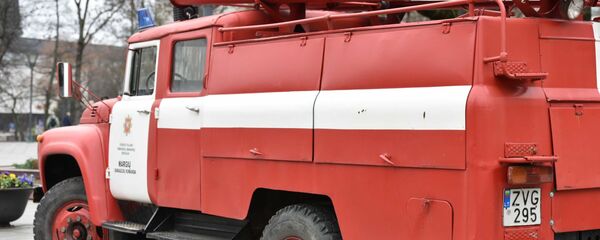 Пожарнаяя машина, архивное фото Пожарнаяя машина, архивное фото - Sputnik Литва