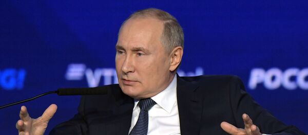 Президент РФ В. Путин посетил 11-й Инвестиционный форум ВТБ Капитал Россия зовет! - Sputnik Lietuva