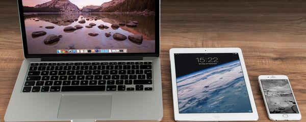 Гаджеты Apple, архивное фото Гаджеты Apple, архивное фото - Sputnik Lietuva