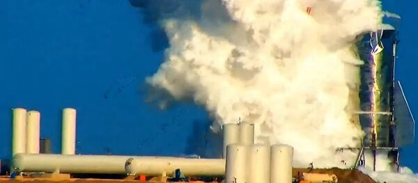 Взрыв опытной ракеты SpaceX Взрыв опытной ракеты SpaceX - Sputnik Литва