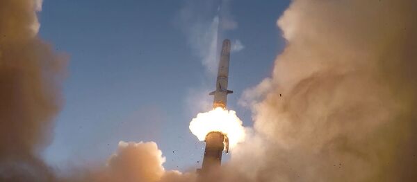 Galingas atsakas NATO: Rusija baigė persiginklavimą į raketų kompleksus “Iskander-M” Galingas atsakas NATO: Rusija baigė persiginklavimą į raketų kompleksus “Iskander-M” - Sputnik Lietuva