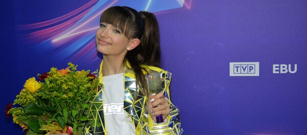 Виктория Габор (Польша), победившая в финале детского конкурса песни Евровидение-2019 в польском городе Гливице, 24 ноября 2019 года - Sputnik Литва