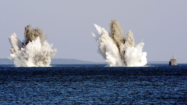 Взрыв морской мины, архивное фото  - Sputnik Литва