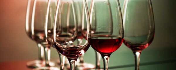 Бокалы с вином для дегустации, архивное фото - Sputnik Литва