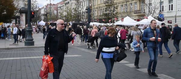 Литве предсказали стремительное старение населения - Sputnik Литва