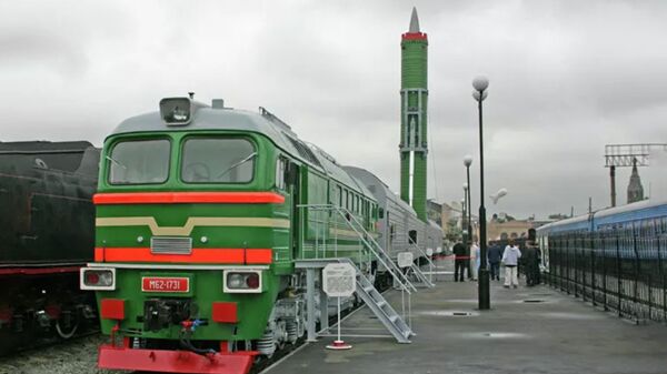 Branduolinis ekspresas. Kodėl Rusijos raketiniai traukiniai neduoda JAV ramybės Branduolinis ekspresas. Kodėl Rusijos raketiniai traukiniai neduoda JAV ramybės - Sputnik Lietuva