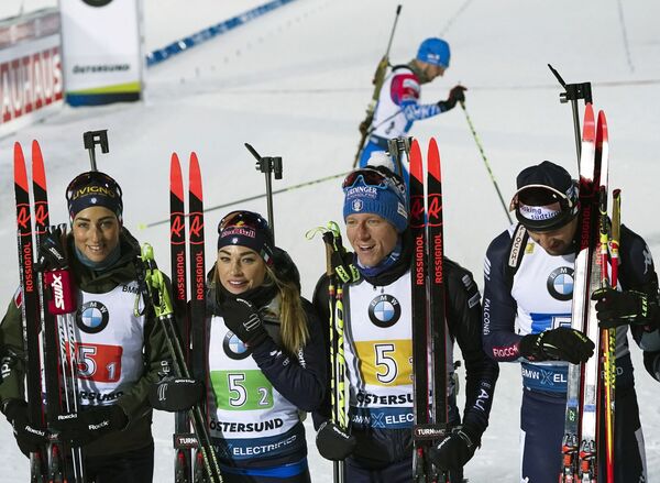 Литовские биатлонисты открыли сезон в КМ последним местом - Sputnik Литва