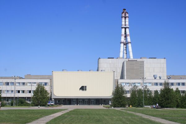 Главный вход и первый реактор ИАЭС Главный вход и первый реактор ИАЭС - Sputnik Литва