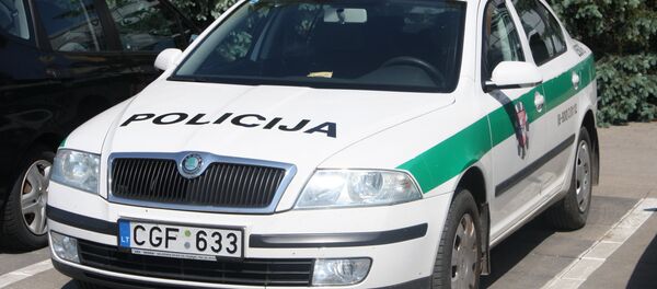 Полицейский автомобиль Полицейский автомобиль - Sputnik Литва