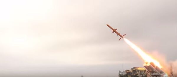 Krymo tiltui grasinančios Ukrainos raketos paleidimas Krymo tiltui grasinančios Ukrainos raketos paleidimas - Sputnik Lietuva