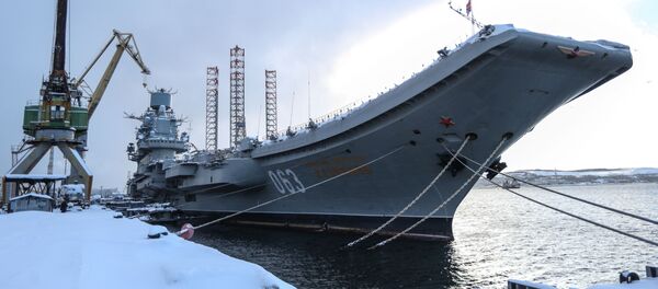 Тяжелый авианесущий крейсер Адмирал Флота Советского Союза Кузнецов, архивное фото - Sputnik Lietuva