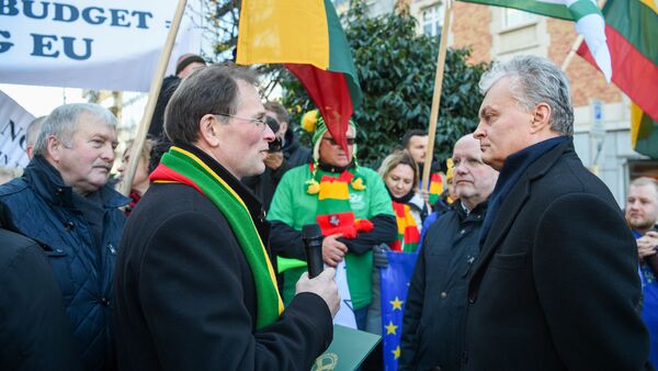 Gitanas Nausėda susitiko su Lietuvos ūkininkais Briuselyje, 2019 m. gruodžio 12 d. - Sputnik Lietuva