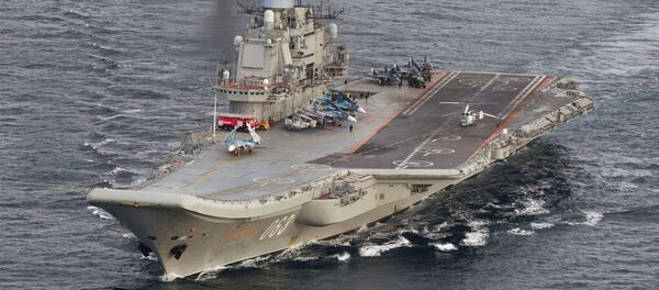 Тяжёлый авианесущий крейсер Адмирал Флота Советского Союза Кузнецов, архивное фото Тяжёлый авианесущий крейсер Адмирал Флота Советского Союза Кузнецов, архивное фото - Sputnik Литва