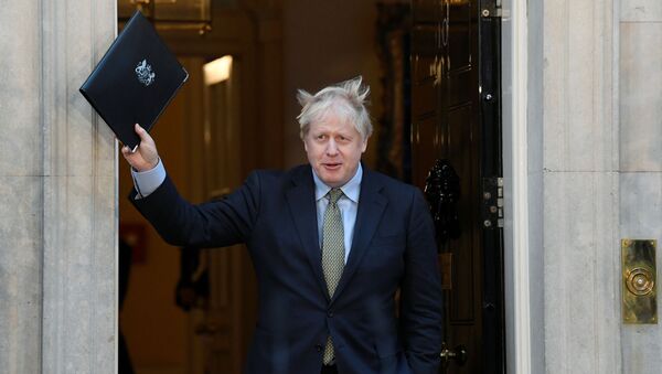 Премьер-министр Великобритании Борис Джонсон после победы консерваторов на выборах, 13 декабря 2019 года - Sputnik Литва