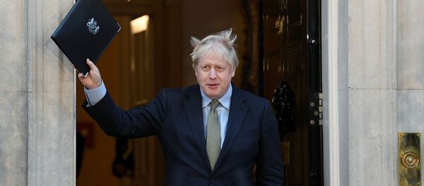 Премьер-министр Великобритании Борис Джонсон после победы консерваторов на выборах, 13 декабря 2019 года - Sputnik Литва