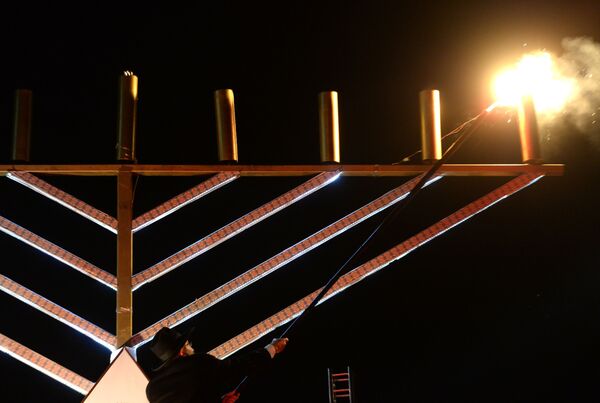 Празднование Хануки в Москве, архивное фото Празднование Хануки в Москве, архивное фото - Sputnik Литва