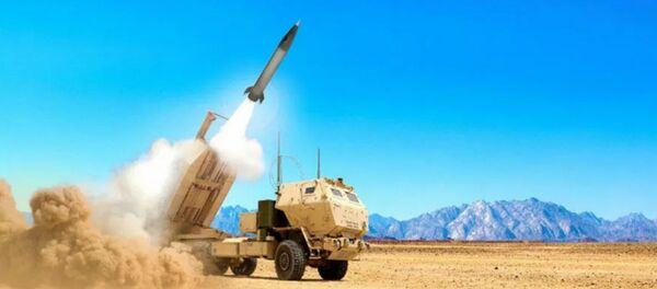 Графическое изображение создаваемого Lockheed Martin варианта перспективной оперативно-тактической ракеты по программе армии США Precision Strike Missile (PrSM) при запуске Графическое изображение создаваемого Lockheed Martin варианта перспективной оперативно-тактической ракеты по программе армии США Precision Strike Missile (PrSM) при запуске - Sputnik Lietuva