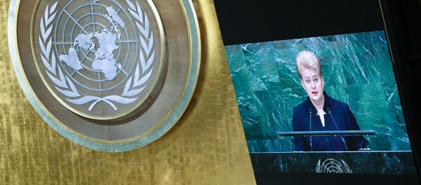 Даля Грибаускайте выступает перед Генеральной ассамблеей в Нью-Йорке Даля Грибаускайте выступает перед Генеральной ассамблеей в Нью-Йорке - Sputnik Lietuva