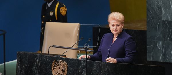 Даля Грибаускайте выступает перед Генеральной ассамблеей в Нью-Йорке - Sputnik Литва