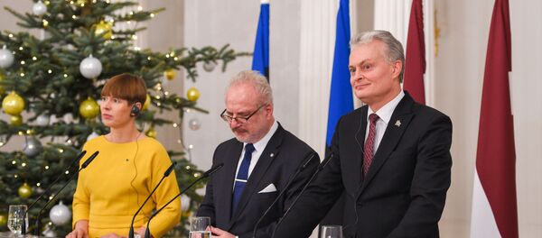 Lietuvos prezidentas Gitanas Nausėda su Latvijos prezidentu Egiliu Levitu ir Estijos prezidente Kersti Kaljulaid, 2019 m. gruodžio 17 d., Ryga Lietuvos prezidentas Gitanas Nausėda su Latvijos prezidentu Egiliu Levitu ir Estijos prezidente Kersti Kaljulaid, 2019 m. gruodžio 17 d., Ryga - Sputnik Lietuva
