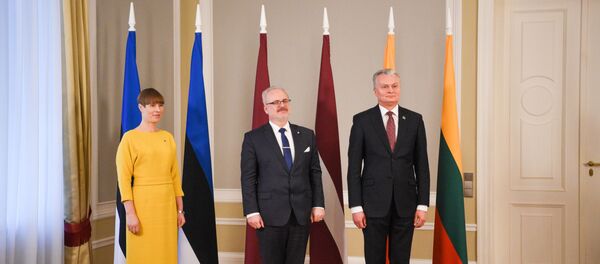 Президент Эстонии Керсти Кальюлайд, президент Латвии Эгилс Левитс и президент Литвы Гитанас Науседа, Рига, 17 декабря 2019 - Sputnik Литва