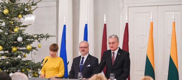Президент Эстонии Керсти Кальюлайд, президент Латвии Эгилс Левитс и президент Литвы Гитанас Науседа, Рига, 17 декабря 2019 - Sputnik Литва