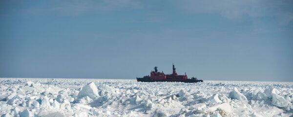 Атомный ледокол Ямал в Карском море, Северный морской путь, архивное фото - Sputnik Литва