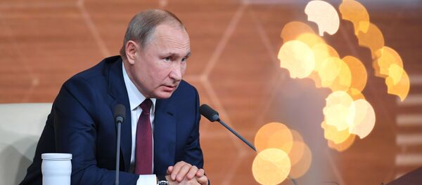 Ежегодная большая пресс-конференция президента РФ В. Путина, 19 декабря 2019 - Sputnik Литва