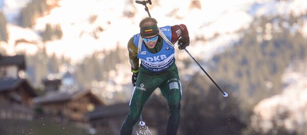 Литовский биатлонист Томас Каукенас на третьем этапе Кубка мира по биатлону во французском Анси Литовский биатлонист Томас Каукенас на третьем этапе Кубка мира по биатлону во французском Анси - Sputnik Литва