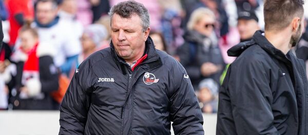 Казахстанский тренер Владимир Чебурин, архивное фото - Sputnik Литва