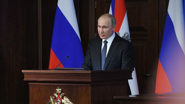 Президент РФ В. Путин принял участие в заседании расширенной коллегии Минобороны РФ, архивное фото - Sputnik Литва