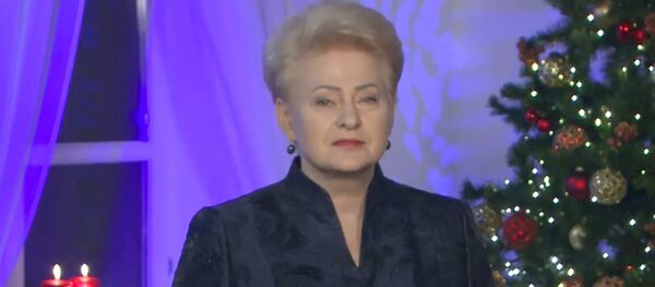 Dalia Grybauskaitė Kūčių vakarą palinkėjo kiekvienam pajusti bendrystę su artimaisiais - Sputnik Lietuva