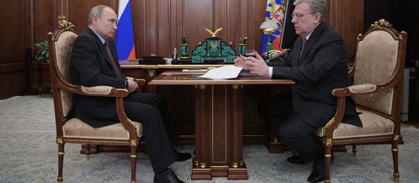Президент РФ В. Путин встретился с главой Счетной палаты А. Кудриным Президент РФ В. Путин встретился с главой Счетной палаты А. Кудриным - Sputnik Литва