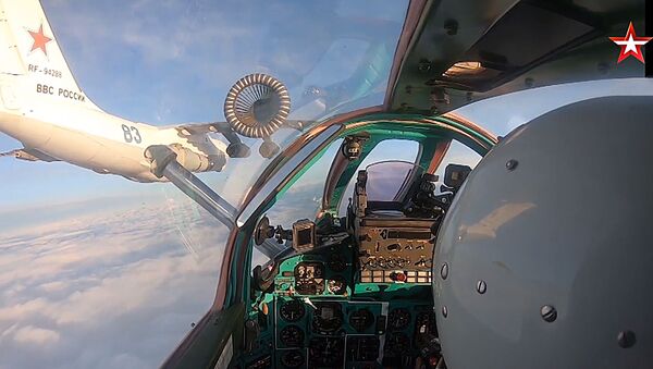 Дозаправка МиГ-31БМ и Су-34 глазами пилота: кадры из кабины - Sputnik Литва