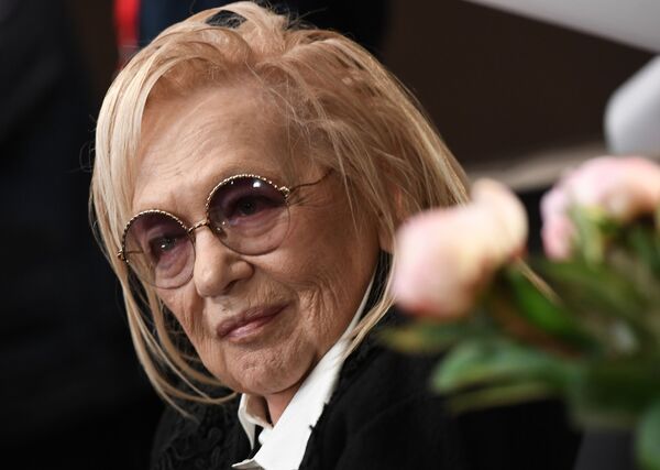 Mirė Maskvos Sovremennik teatro meno direktorė Galina Volček Mirė Maskvos Sovremennik teatro meno direktorė Galina Volček - Sputnik Lietuva