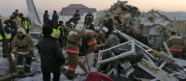 Крушение пассажирского самолета в Казахстане, 27 декабря 2019 года Крушение пассажирского самолета в Казахстане, 27 декабря 2019 года - Sputnik Lietuva