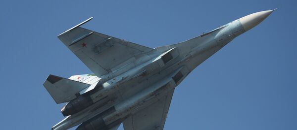 Истребитель СУ-27 Истребитель СУ-27 - Sputnik Lietuva