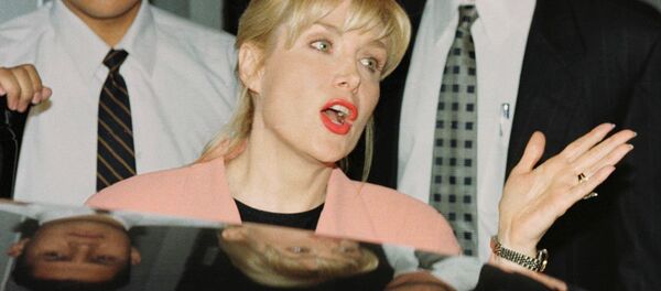 Дженнифер Флауэрс - Sputnik Lietuva